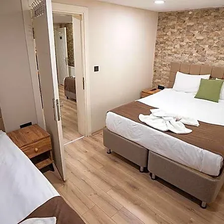 Hotel Mila Taksim 3*