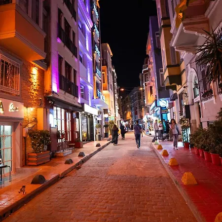 Mila Taksim 3*