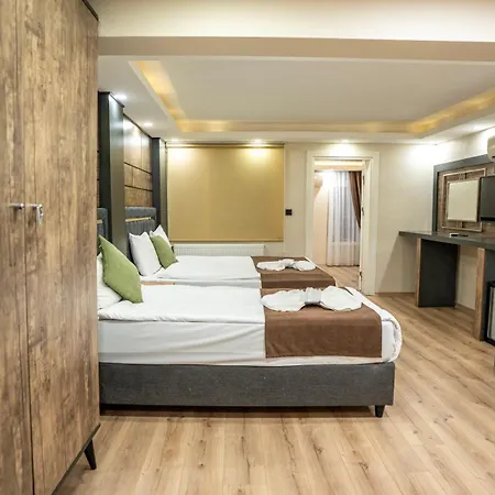 Mila Taksim 3*